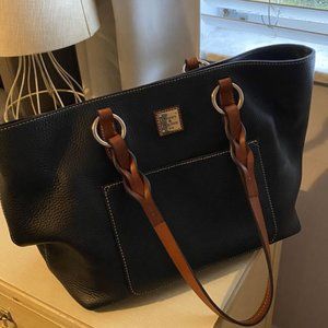 Dooney & Bourke Bag